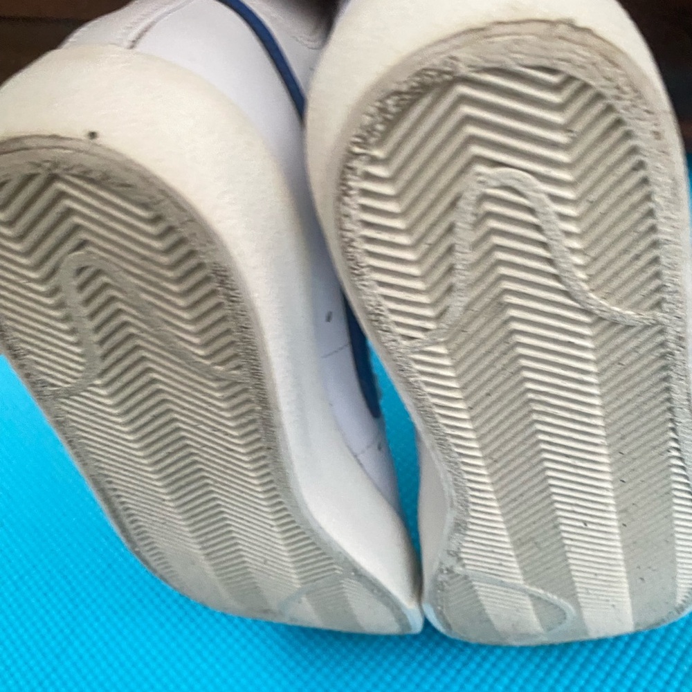 Nike blazer White and Blue High-Tops - Picture 4 of 5